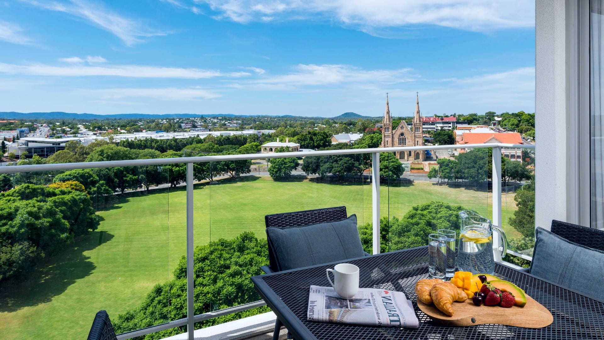 Oaks Aspire Suites