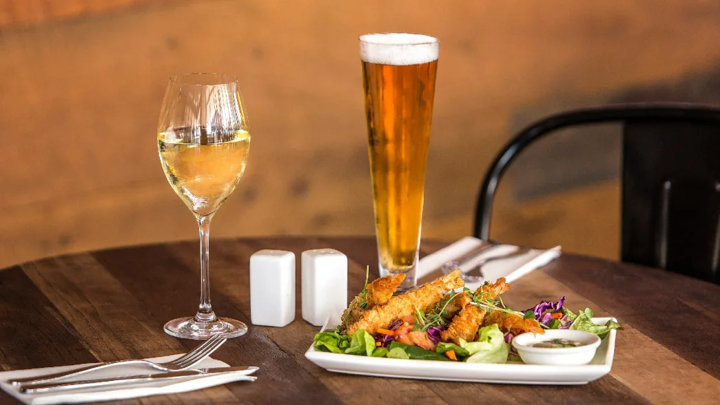 Marque Bar & Grill